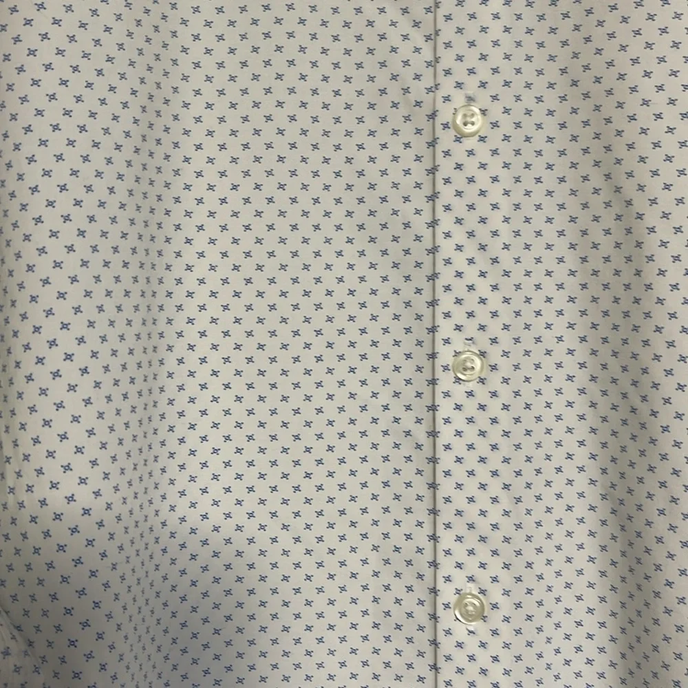 Men’s Van Heusen dress shirt - Picture 3 of 6